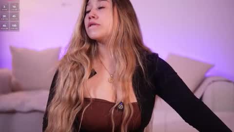 Lilith Gray online show from 2, 12, 2025