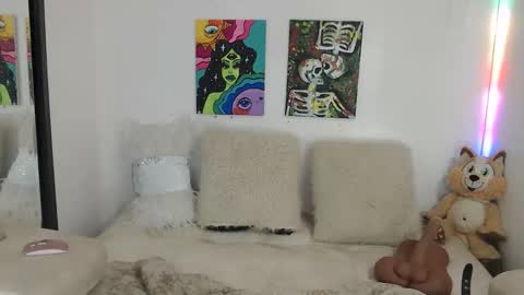 Lilith Magenta online show from 26, 4, 2026