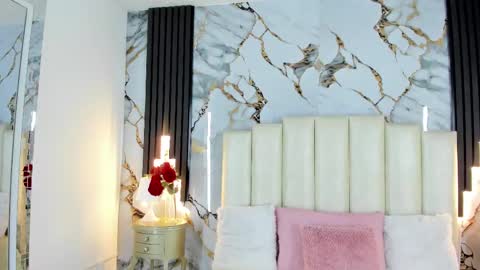 Lilith  online show from 10, 9, 2025