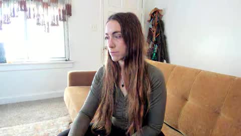 L online show from 10, 11, 2025