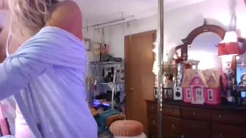 Lilithohfish online show from 10, 2, 2026