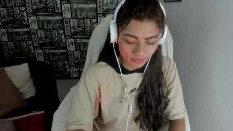 lilithsabeth online show from 13, 2, 2025