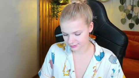 lilitrosen online show from 21, 10, 2025