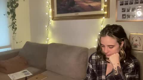 lilldaddysgirl online show from 21, 12, 2025