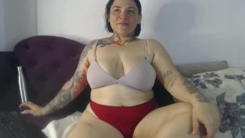 Snapshot of lillebbw_sweet chatting on 10, 10, 2025 lille online show from 10, 10, 2025