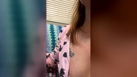 lillhotty7569 online show from 12, 3, 2026