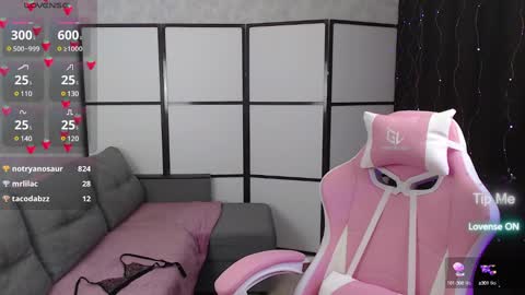 Lillian online show from 26, 2, 2025