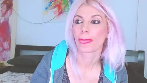 Lara online show from 13, 2, 2025