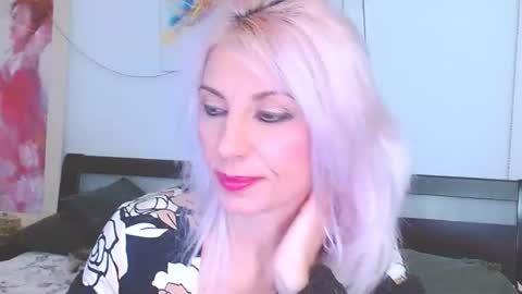 Lara online show from 17, 2, 2025