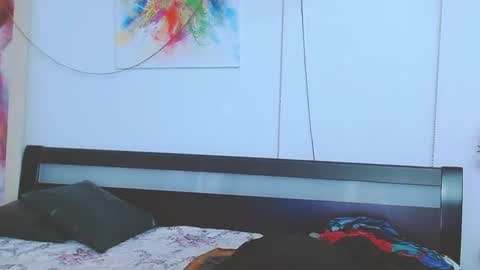 Lara online show from 18, 2, 2025