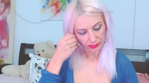 Lara online show from 7, 10, 2025