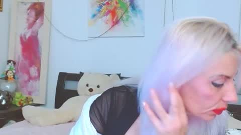 Lara online show from 1, 11, 2025