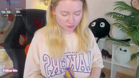 lillie_berry online show from 23, 11, 2025