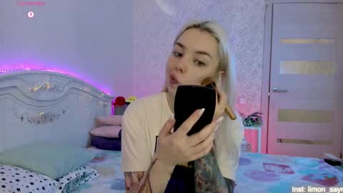 LilliMoore online show from 16, 10, 2025