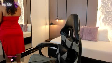 L I L L Y online show from 6, 1, 2026