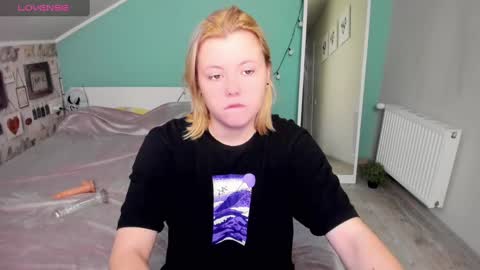 Lilly Depp online show from 7, 1, 2025