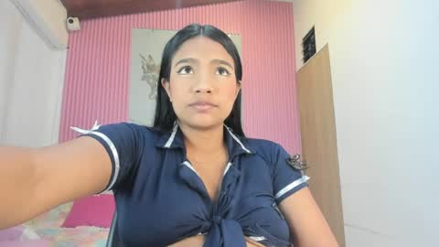 lillyy16 online show from 27, 3, 2026