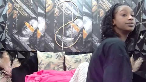 lilmissbaddiexxx online show from 15, 10, 2025