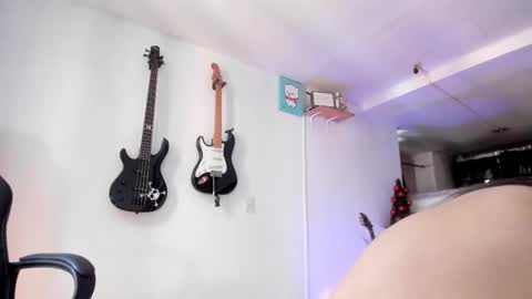 Caroline online show from 19, 12, 2025