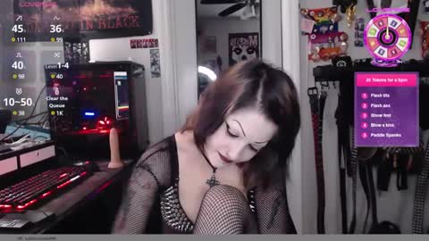 Snapshot of lilsuccubus666 chatting on 24, 1, 2025 Jinx Pierrot online show from 24, 1, 2025