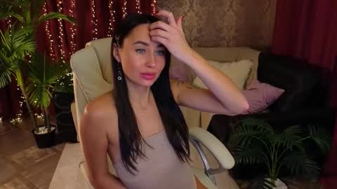 Lilu online show from 3, 12, 2025