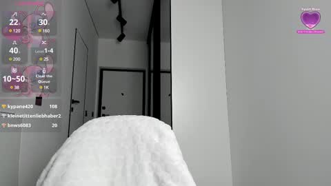 LILY online show from 25, 2, 2025