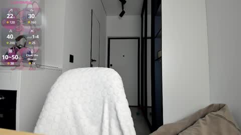 LILY online show from 7, 3, 2025