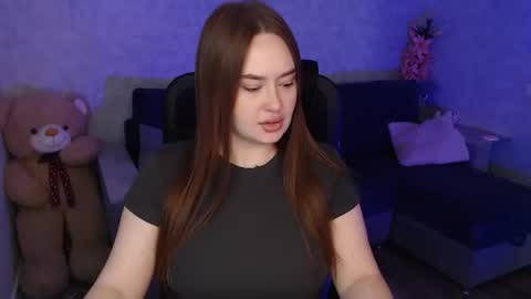 lily_baker_ online show from 16, 4, 2026