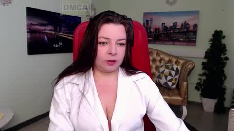 Lily online show from 4, 3, 2026