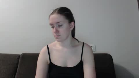 lily_love_x online show from 14, 2, 2025
