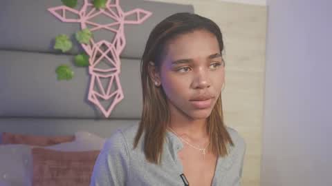 Lily Miiller online show from 21, 11, 2025