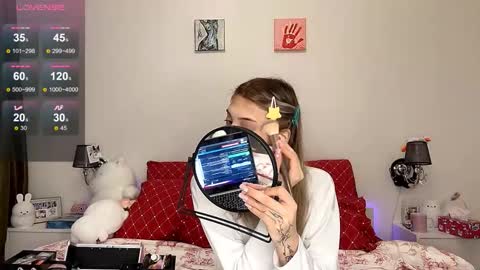 Lily  my first stream online show from 18, 11, 2025