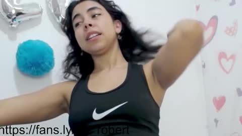 Lily Roberts online show from 14, 9, 2025