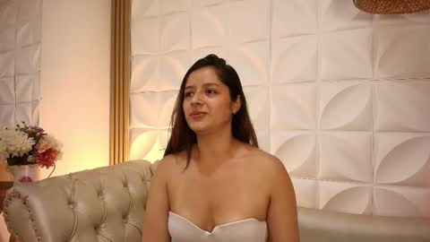 Lily Lauren online show from 14, 1, 2026