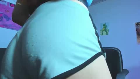 lily_stone04 online show from 15, 4, 2026