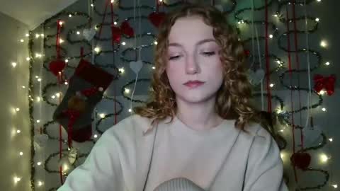 small lily online show from 19, 12, 2025