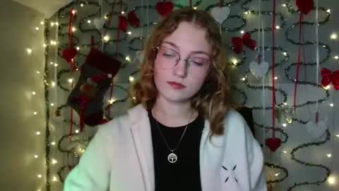 small lily online show from 8, 1, 2026