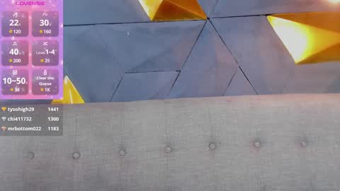 lily_waist online show from 18, 1, 2025