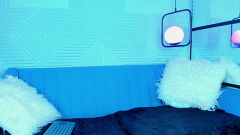 lily_waist online show from 21, 1, 2025