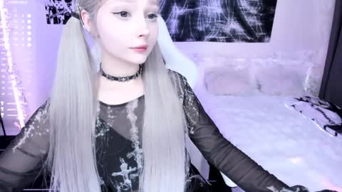Lily online show from 6, 4, 2026