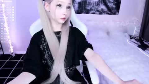Lily online show from 14, 7, 2026
