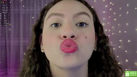 Snapshot of lilyrose1_ chatting on 17, 10, 2025 You can call me Li ... online show from 17, 10, 2025