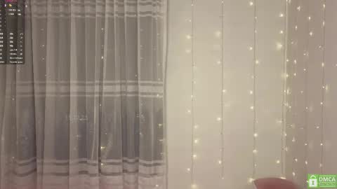 Snapshot of lilyrose1_ chatting on 15, 12, 2025 You can call me Li ... online show from 15, 12, 2025