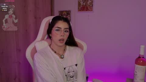Snapshot of lilyrouse_ chatting on 14, 5, 2026 lily help me to collect more cosplay online show from 14, 5, 2026