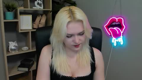 Lily online show from 29, 3, 2026