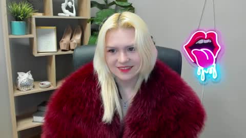 Lily online show from 1, 4, 2026