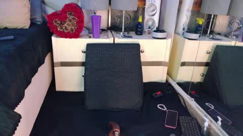 Lilly online show from 27, 11, 2025