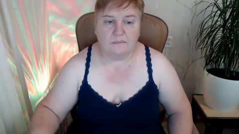 Snapshot of limonka_fire chatting on 4, 1, 2025 Limonka Fire online show from 4, 1, 2025