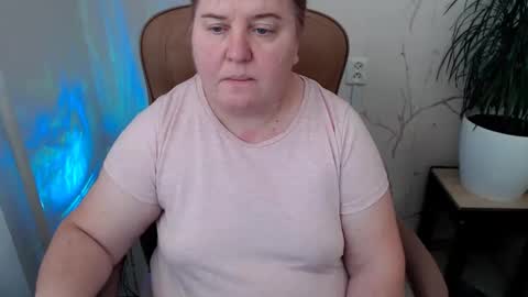 Snapshot of limonka_fire chatting on 11, 1, 2025 Limonka Fire online show from 11, 1, 2025