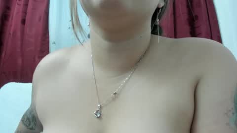 Snapshot of lina_browm chatting on 8, 12, 2024 Lina Browm online show from 8, 12, 2024